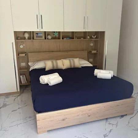 Bed and breakfast Domodeale 3*